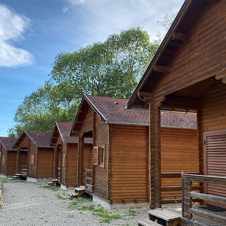 Gyopar Wooden Houses Izvoare  Extérieur photo