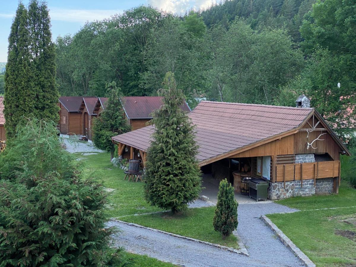 Gyopar Wooden Houses Izvoare  Extérieur photo