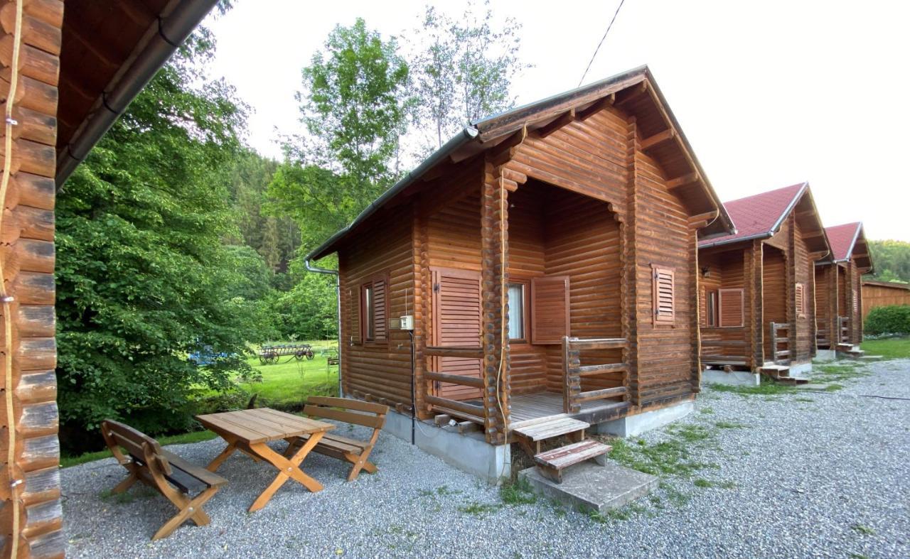 Gyopar Wooden Houses Izvoare  Extérieur photo